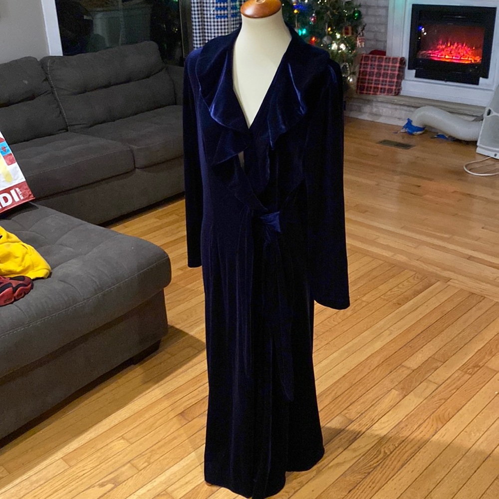 Diamond tea vintage velvety robe size medium